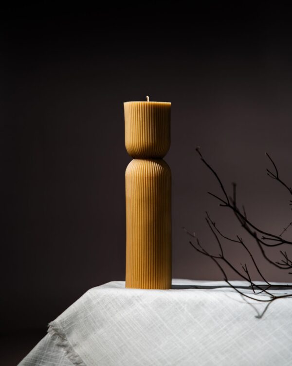 Ribbed Hourglass Tall (Beeswax)